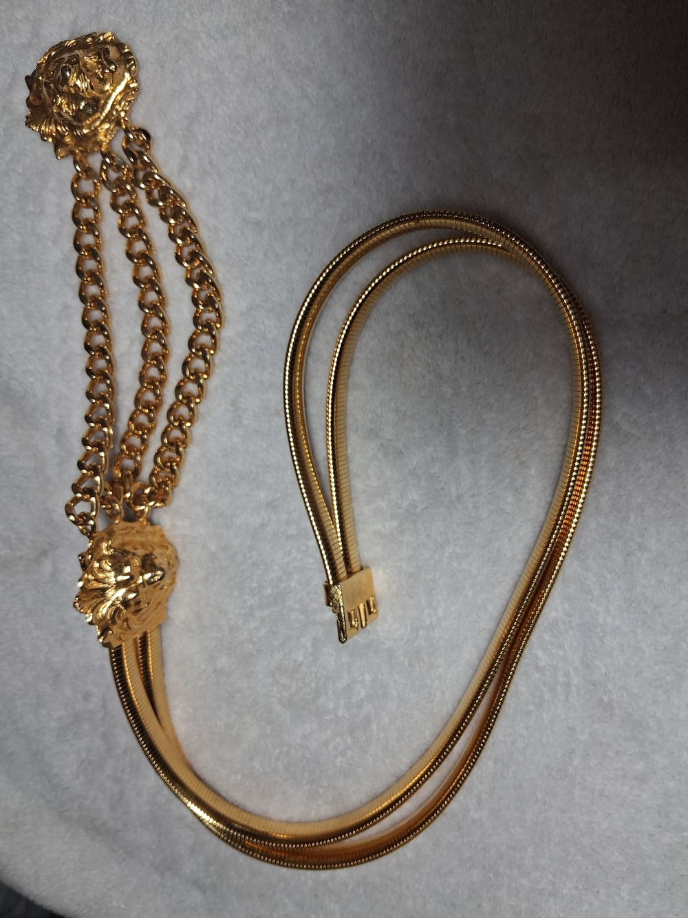 Unisex Elastic Belt W/ Gold Lion And Chains